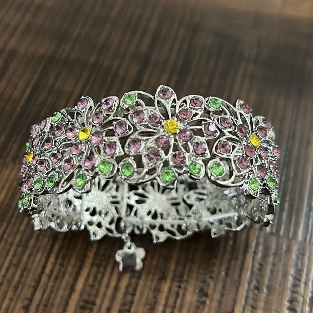 Gorgeous bracelet